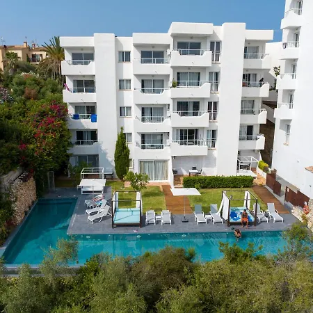 Ferrera Apartment *