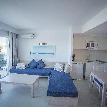 Ferrera Apartment *